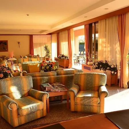 Lejlighedshotel Lido 4*