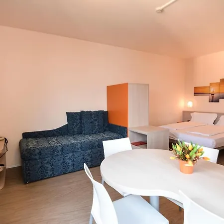 Lido شقة فندقية مالتشيزينيه