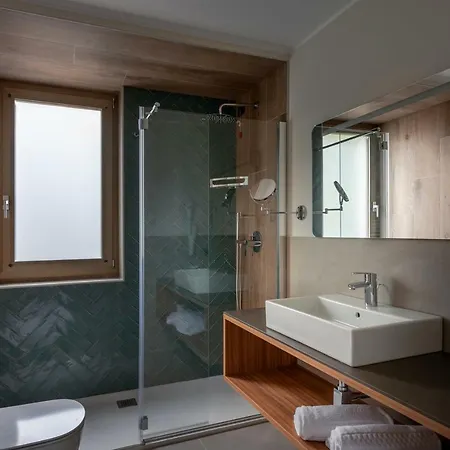 Lido 4*