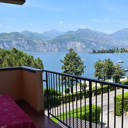 Lido Aparthotel 3*